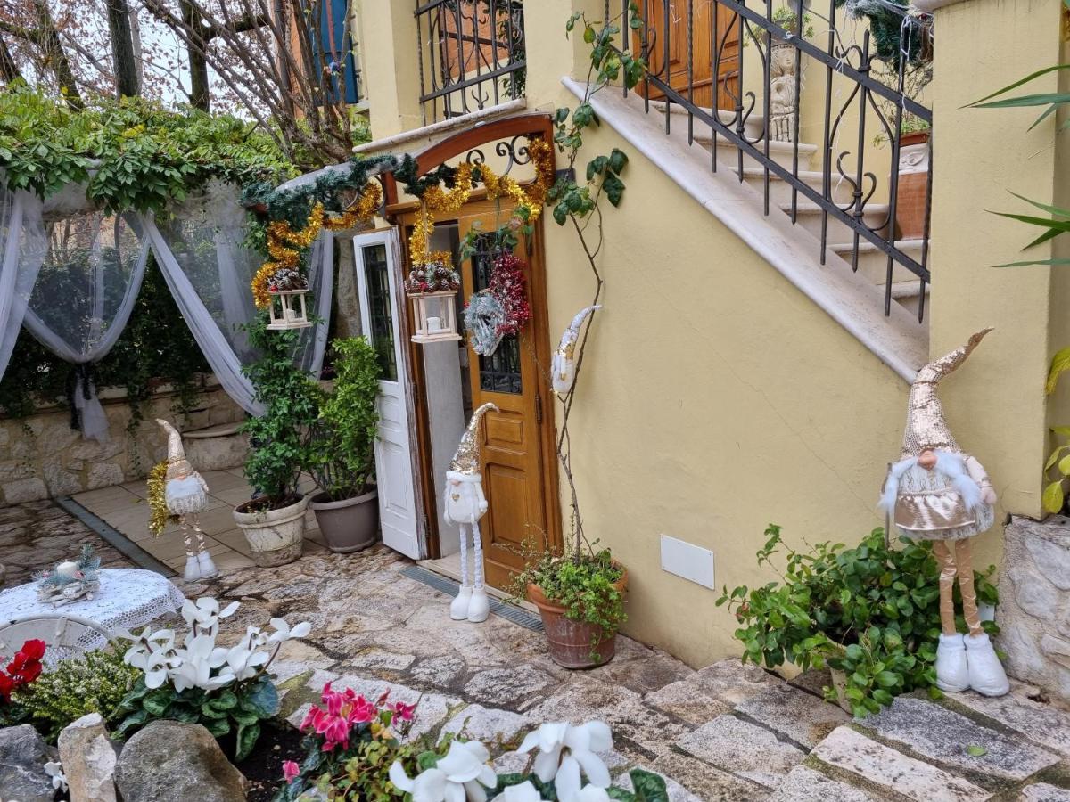 Stella Del Mar, Bologna